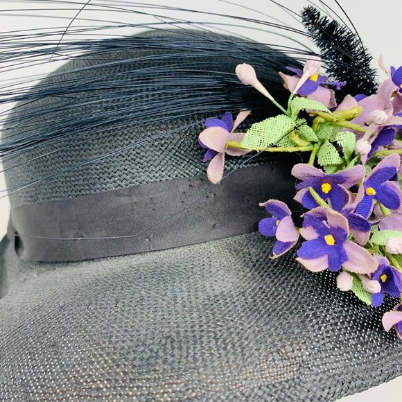 Vintage 1940s Purple Flower Hat Black Straw Cloche Macy\'s New York main image 4